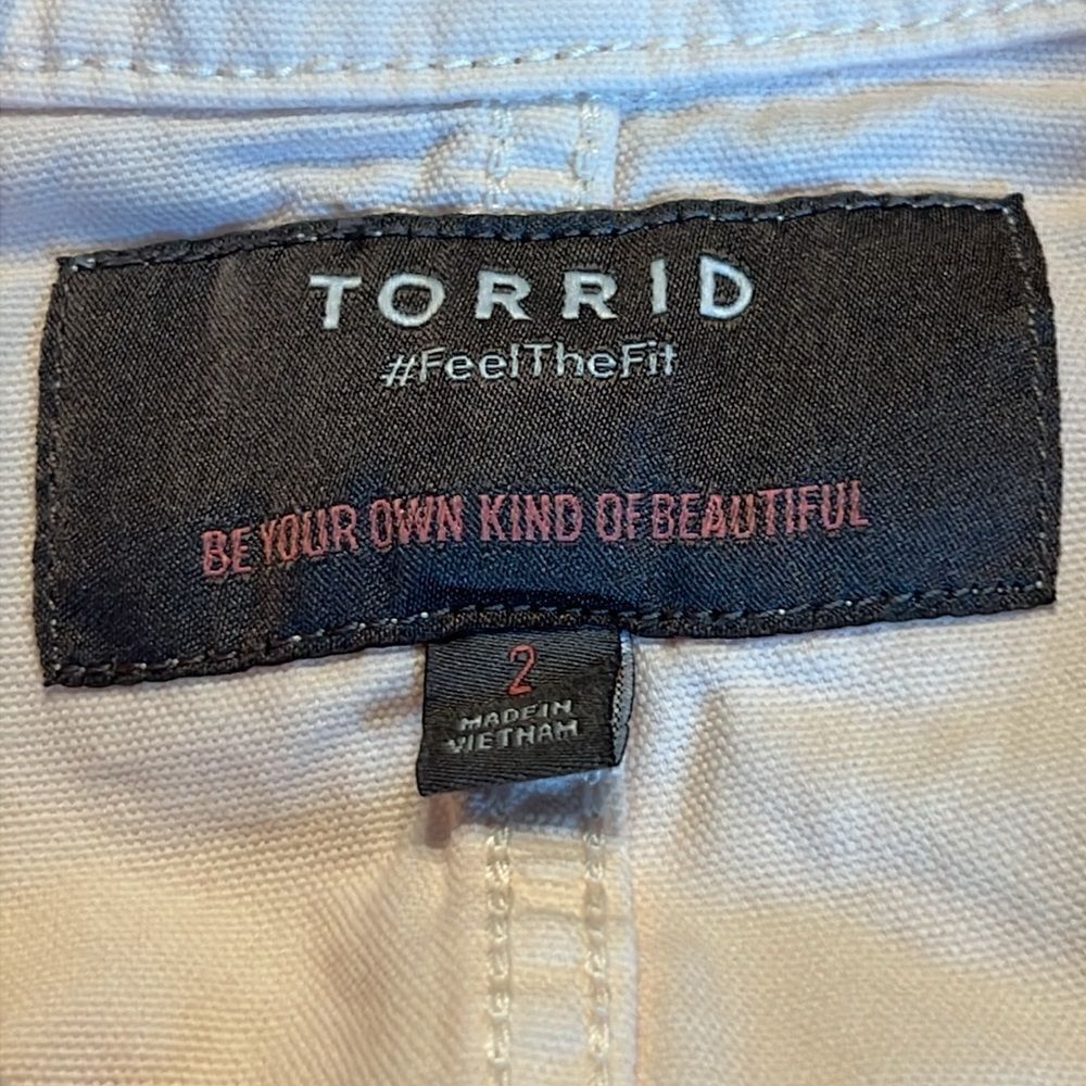 Torrid jacket‎ - Picture 5 of 9
